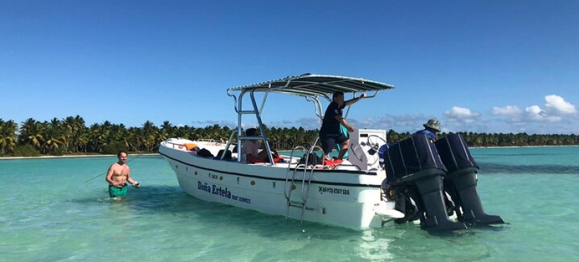 Saona Island Speedboat Tour with Lunch & Natural Pool Swim