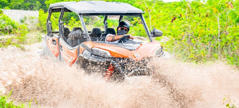 Small Group: Punta Cana Jet Ski, Buggy, Aqua Kart & Water Park Access