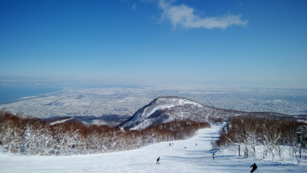 Ski Tour from Sapporo to Bankei Resort