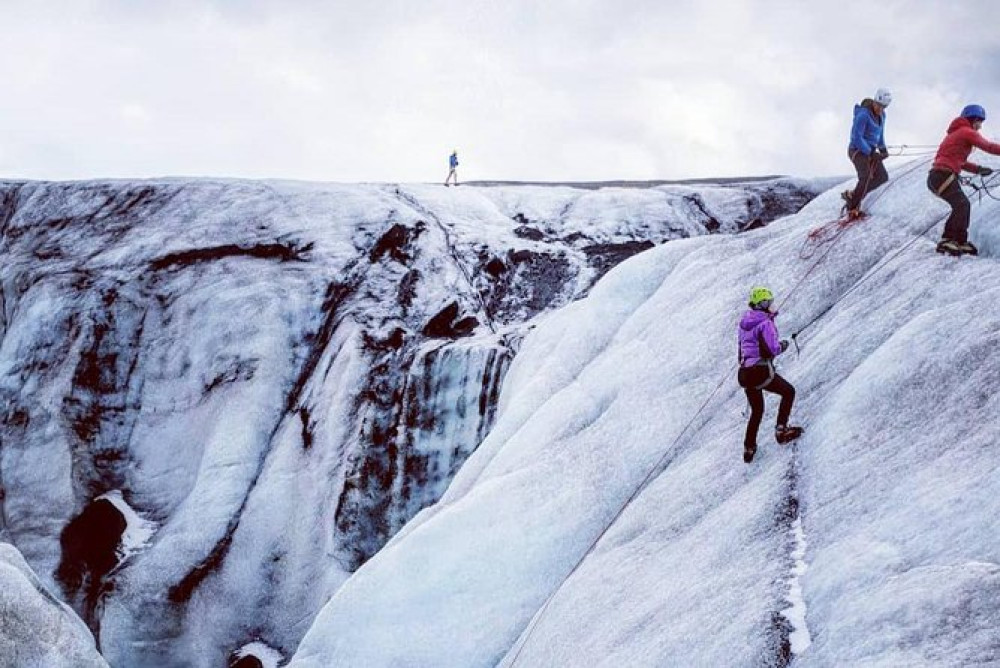 Private Glacier Hike: Meet on Location at Sólheimajökull