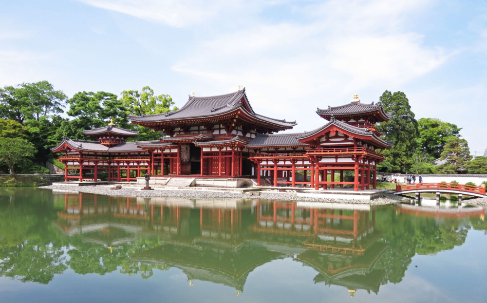 Uji Day Tour: Byodo-in Temple, Tea Culture & Genji's Legacy
