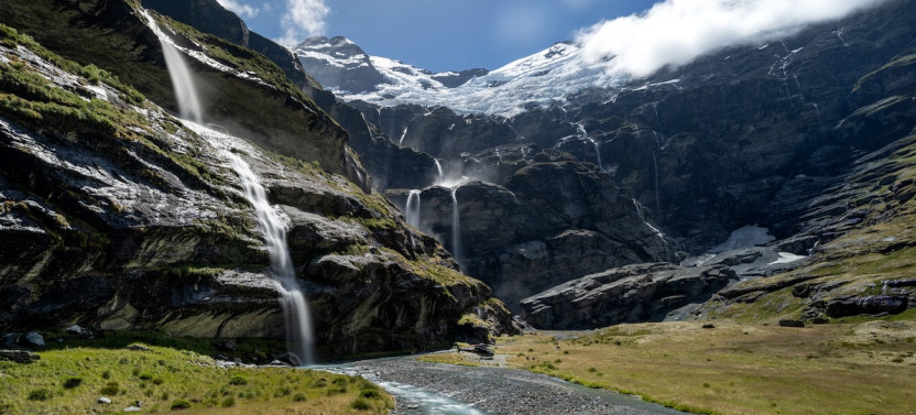 Milford Sound Heli-Cruise-Heli Ultimate:Helicopter Flight & Boutique Cruise