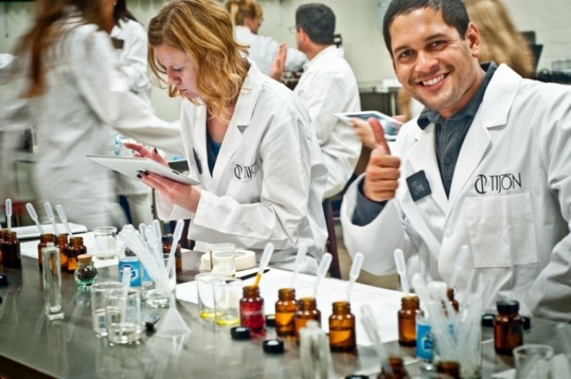 St. Martin Perfume Experiences: Mix & Match Class