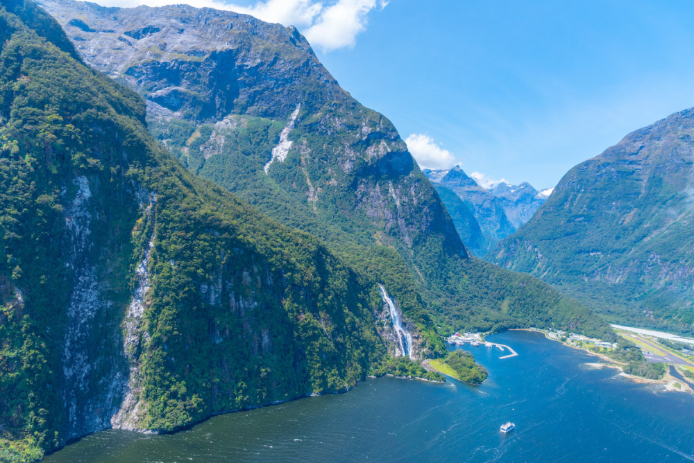 Milford Alps to Ocean - Private Helicopter Charter