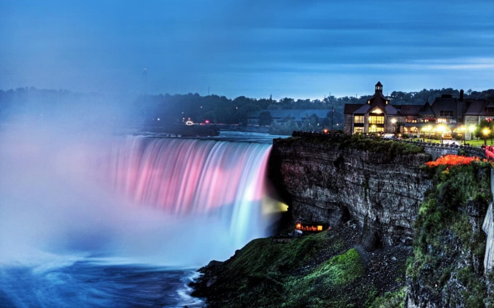 Day And Night Combo Tour of Niagara Falls, Canada