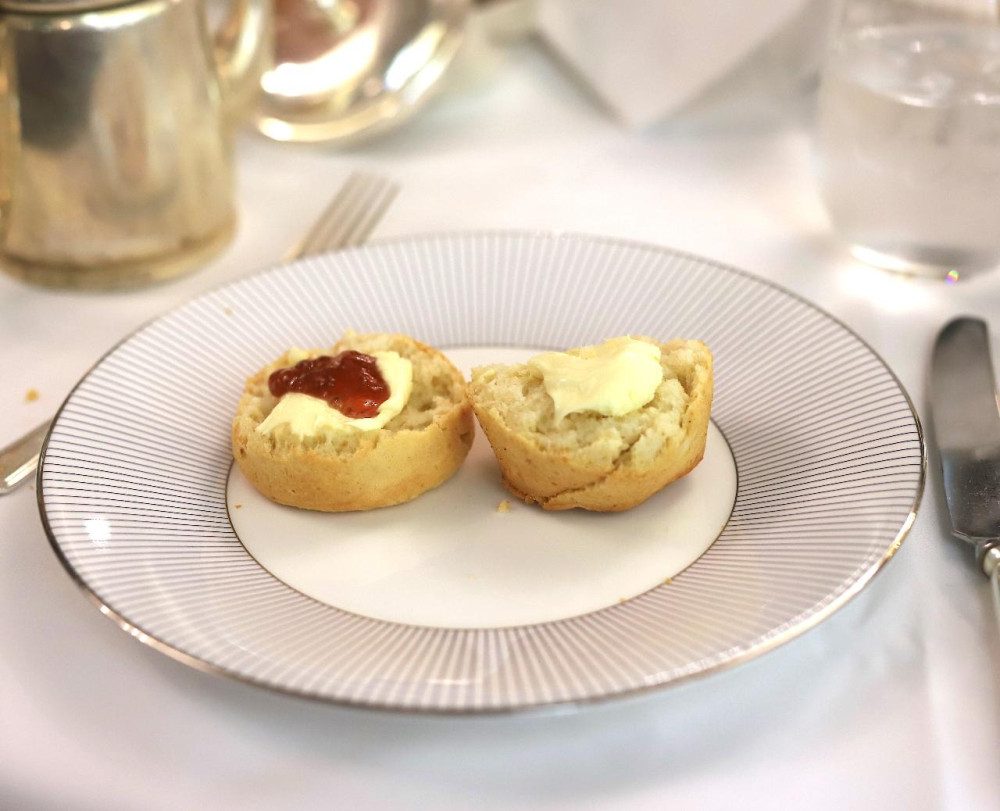 Royal Cream Tea at Kensington Palace with Palace Entry