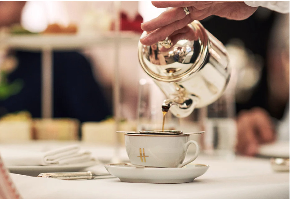 Royal Garden and Harrods Afternoon Tea with Champagne