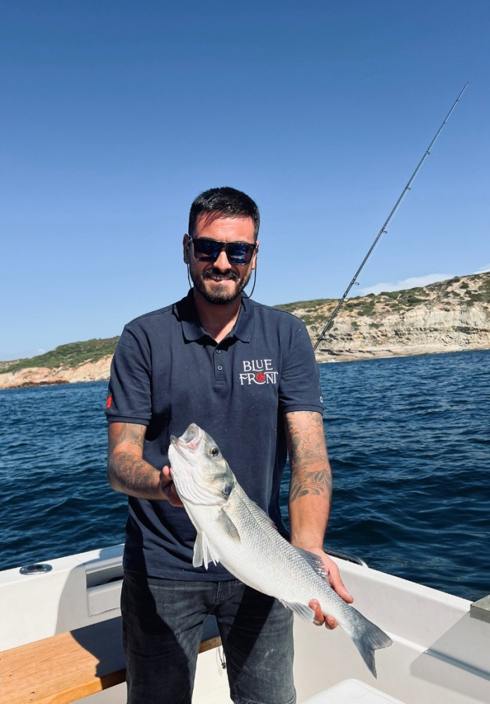 Fishing Of Various Species / Pica Pica