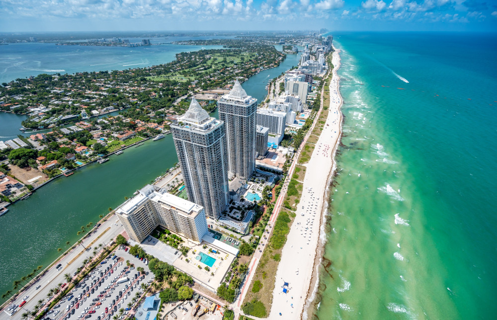 Private South Florida Views Helicopter Tour - 1 Hour