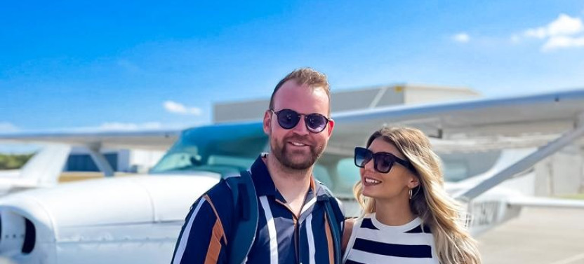 Miami Beach: Private Airplane Luxury Tour with Free Champagne