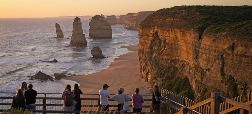 Melbourne: Great Ocean Road Day Tour with Bilingual Driver