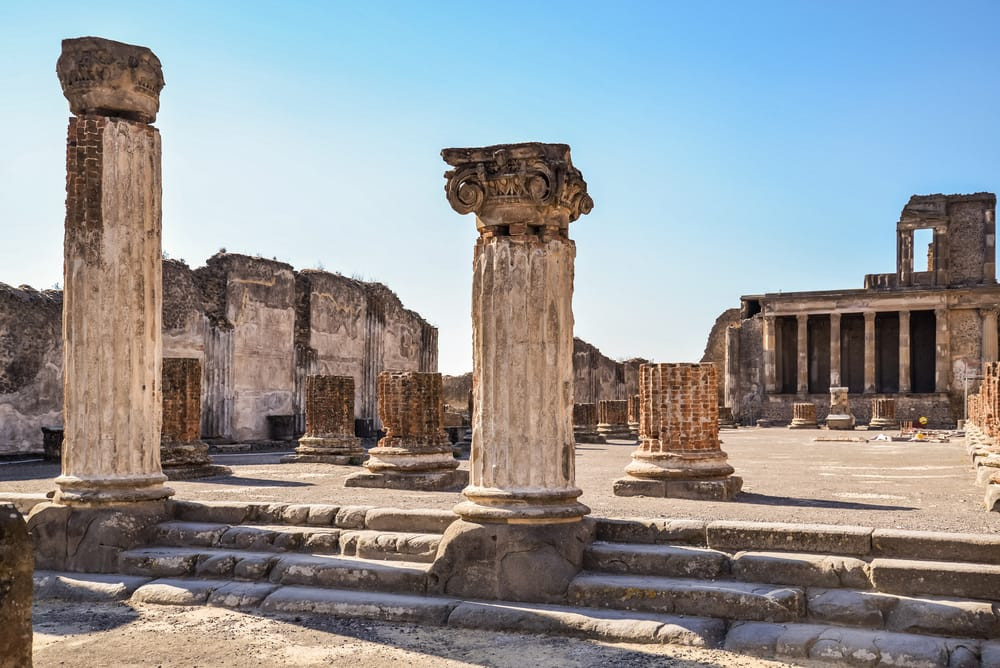 From Naples: Pompeii Ruins & Vesuvius Vineyard Wine Tasting Tour