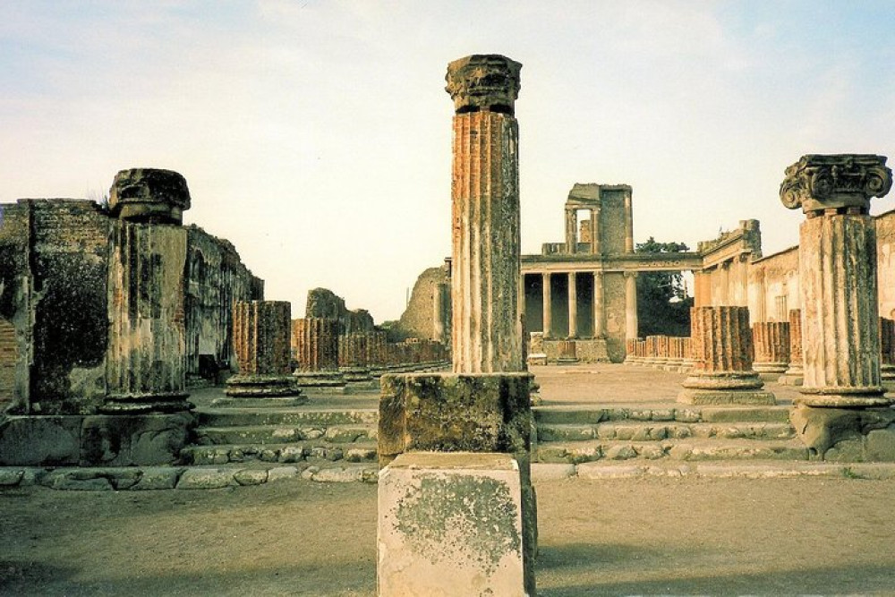 Half-Day Group Tour of Ancient Pompeii from Naples