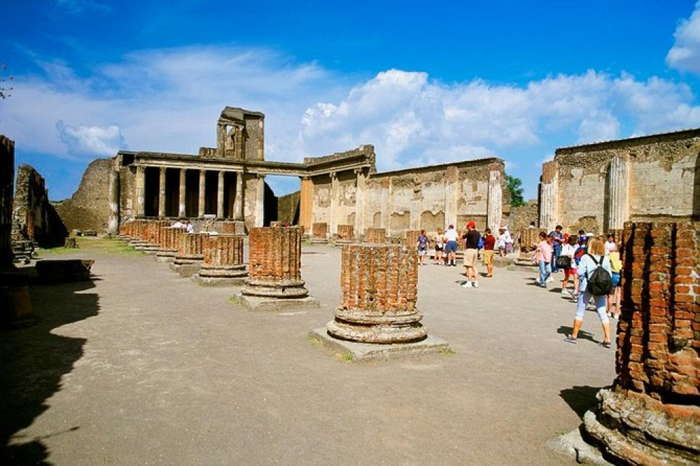 Full-Day Tour Pompeii & Herculaneum from Naples