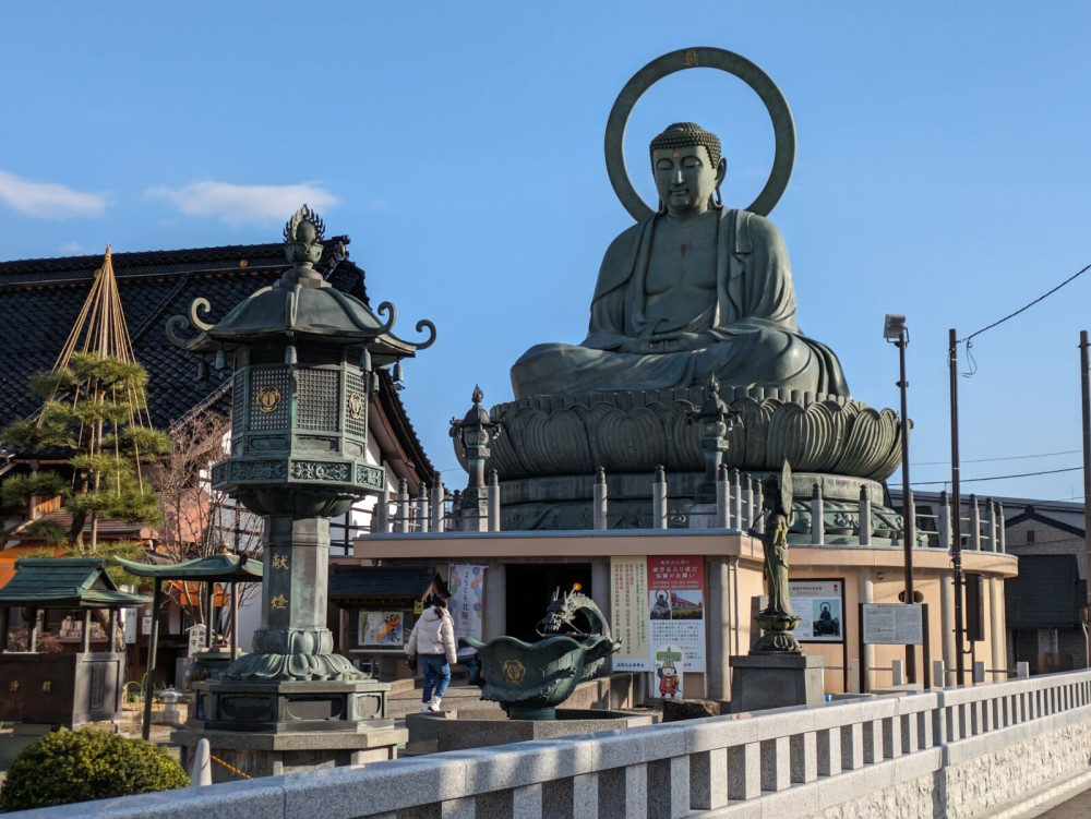 Kanazawa Tour: Takaoka's Temples, Metalworking Experience&Toyama Bay Views