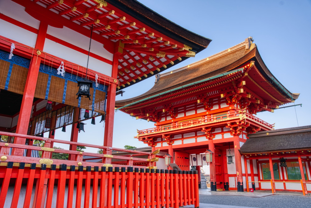 Walking Tour Eastern Kyoto: Fushimi Inari Shrine, Kiyomimizu Temple & Gion