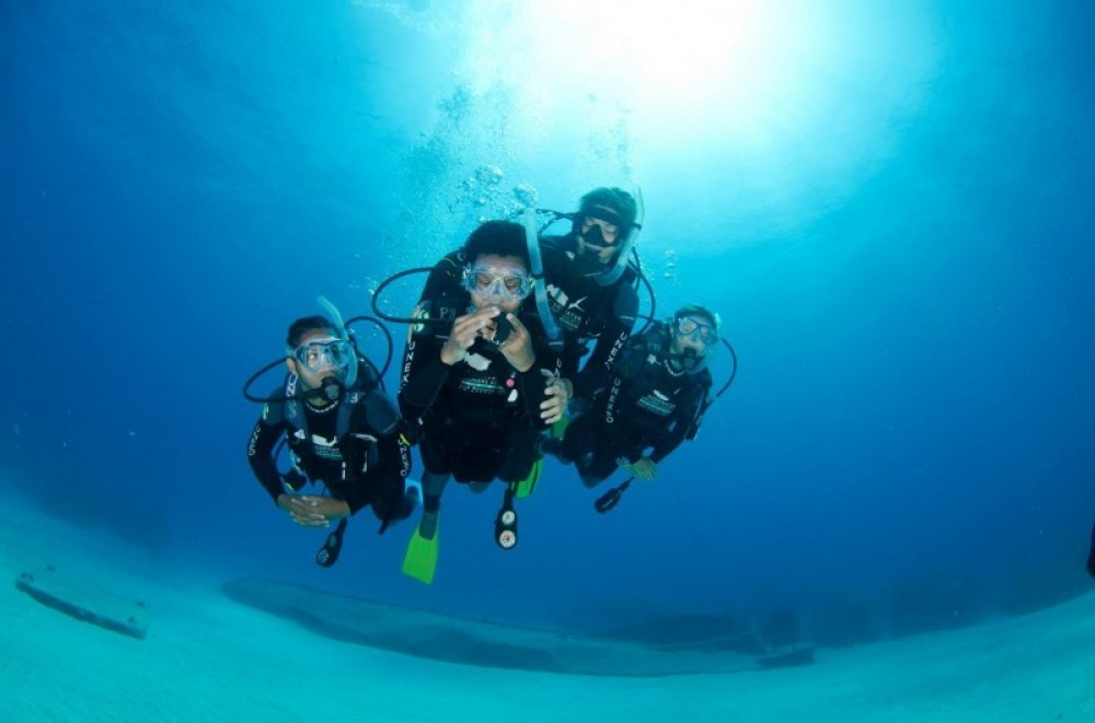 2 Tank Scuba Dive - Freeport | Project Expedition