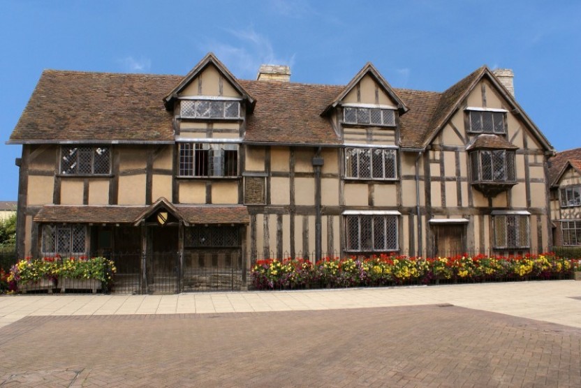 England in One Day: Stonehenge, Bath, Stratford & the Cotswolds