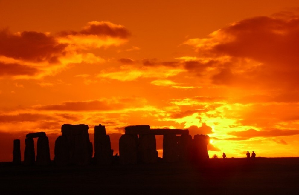 stonehenge sunset tour from london