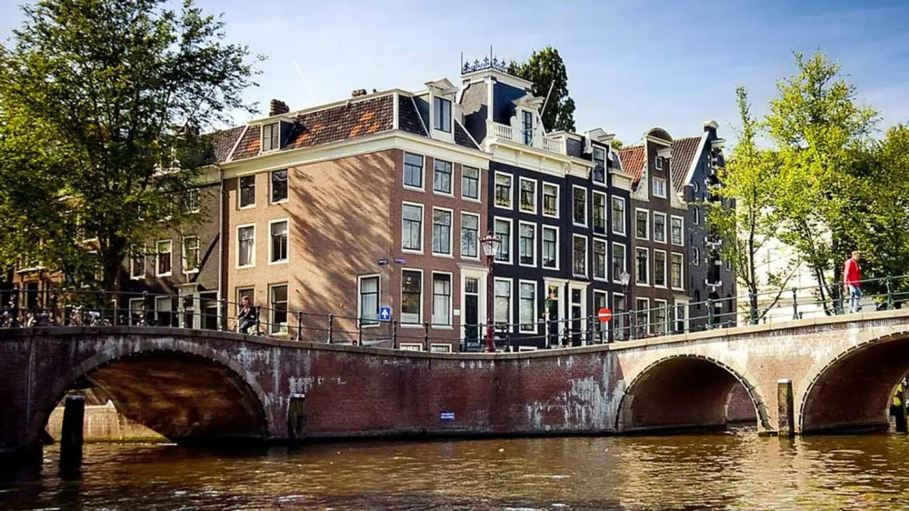 Private Walking Tour of Amsterdam