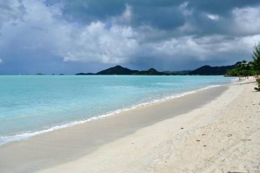 Voyages Antigua Tours & Services