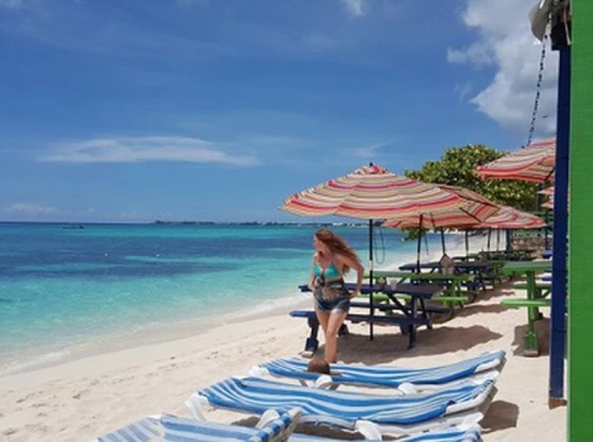 Grand Cayman Relaxing Beach Tour