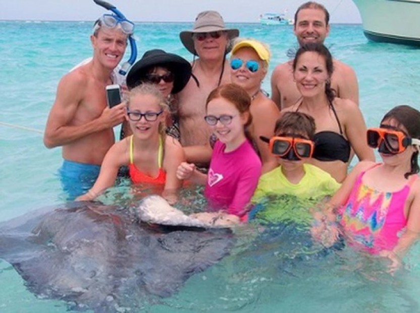 Private Stingray City, Coral Garden & Starfish Snorkel