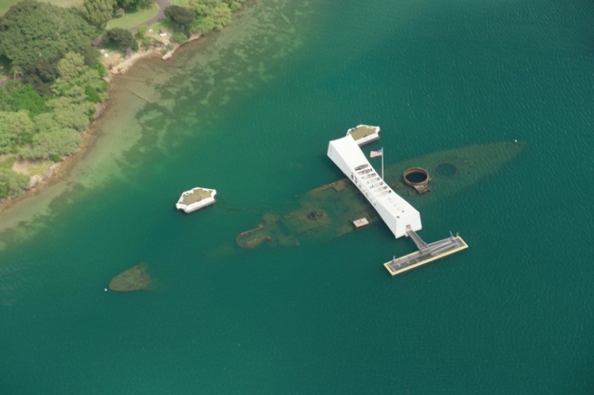 Private Oahu VIP Experience - 60 min Helicopter Tour