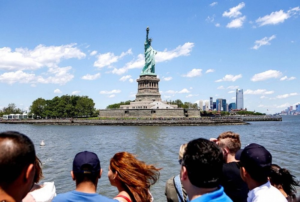 statue of liberty new york tour