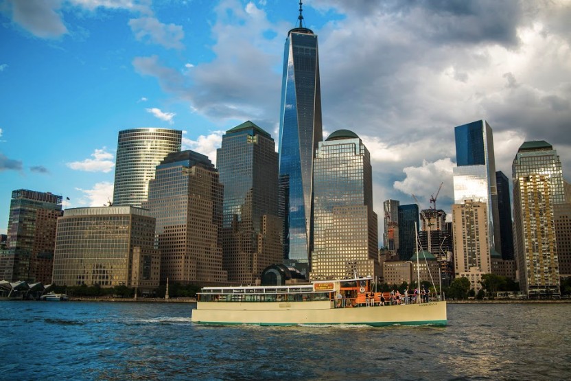 Holiday Brunch Cruise Aboard the Manhattan II