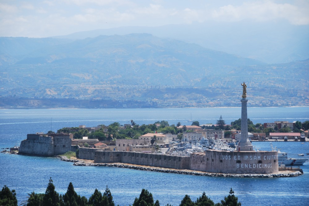 Beautiful Messina Tour