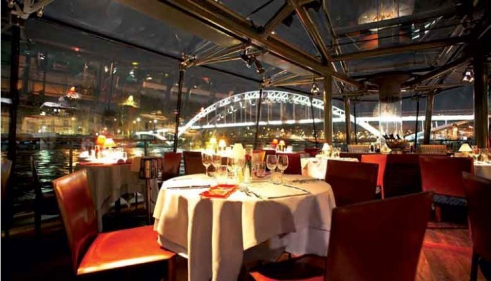 bateaux parisiens dinner cruise menu