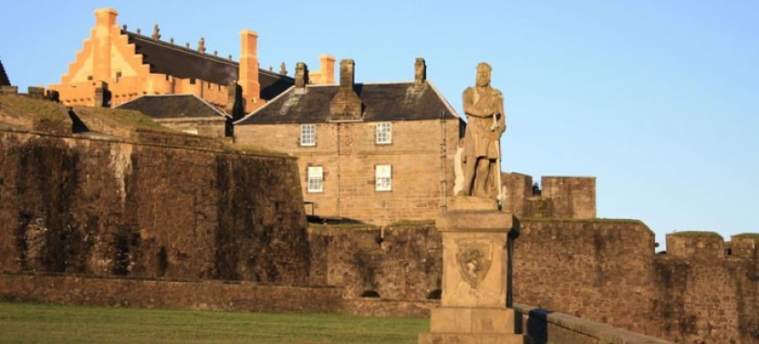 Stirling Castle, Loch Lomond & Cruise from Glasgow