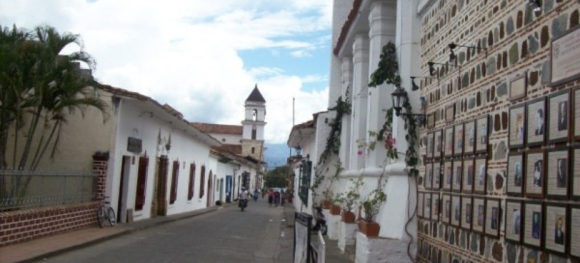 Private Full Day Tour to Santa Fe de Antioquia