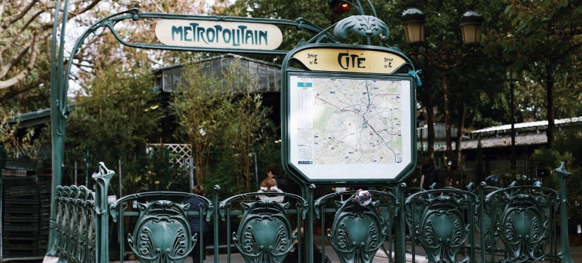 History of Paris & City Center Guided Walking Tour - Semi-Private