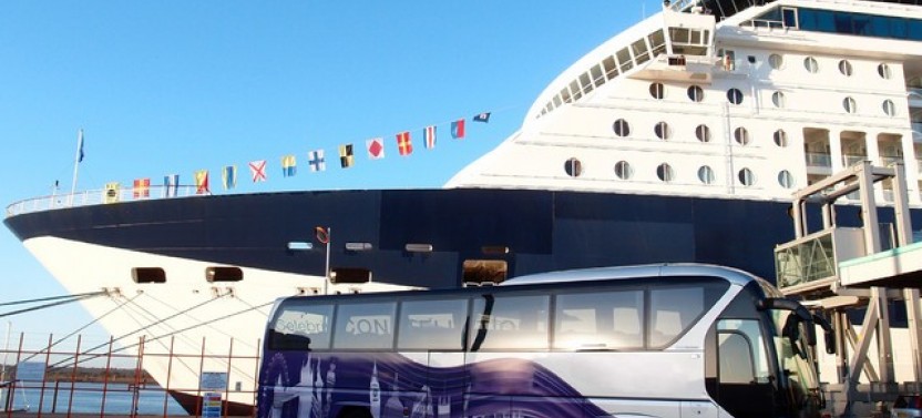 Canterbury + Leeds Castle to Heathrow & London from Dover