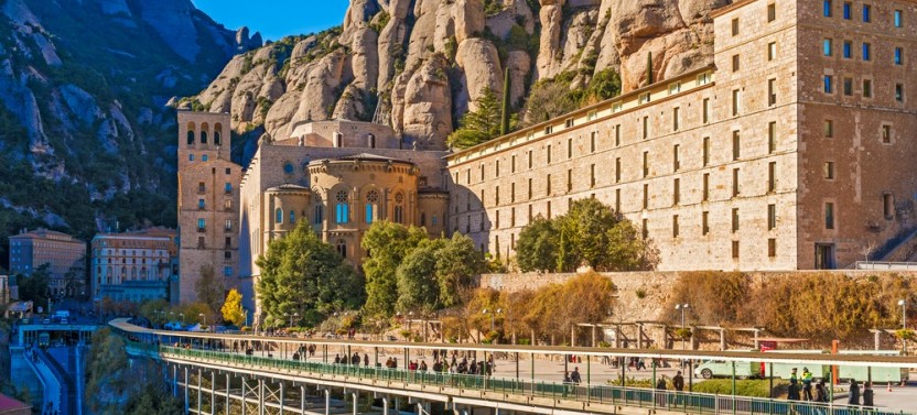 Small Group Barcelona and Montserrat Tour, photo 4 of 10