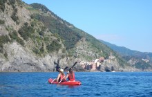 Cinque Terre Sunset Kayak & Wine Tour