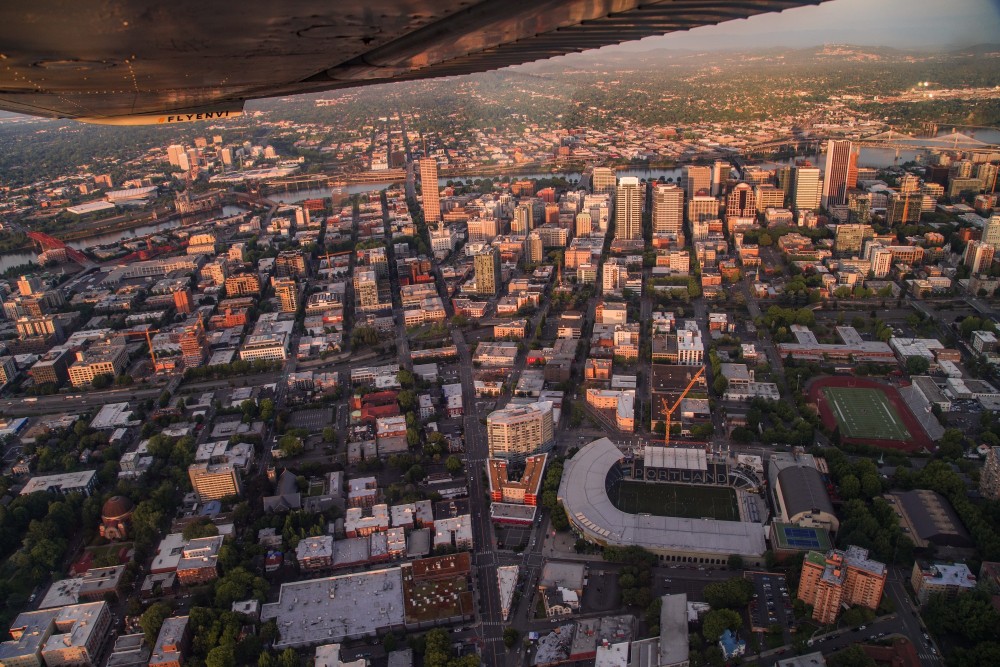 The Figure 8 Scenic Flight