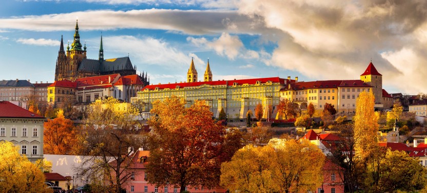 Prague Castle & Castle District Tour
