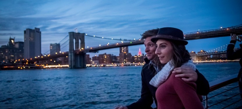 Champagne City Lights Cruise On Yacht Manhattan