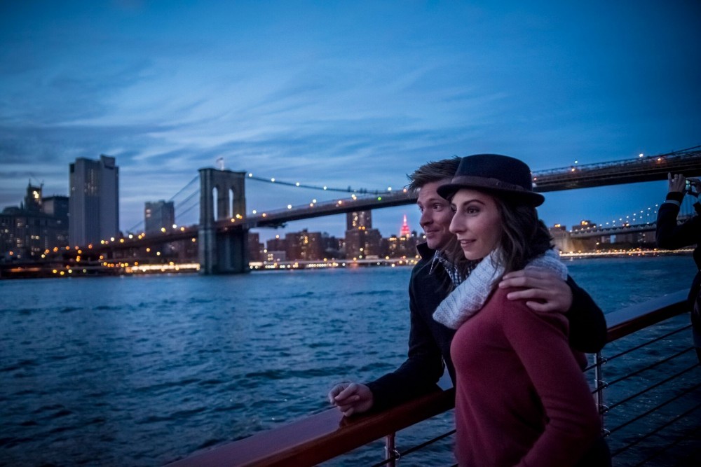 city lights cruise on yacht manhattan