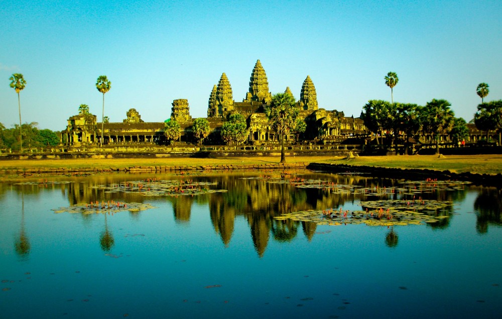 Private Angkor Wat + Banteay Srei Day Tour