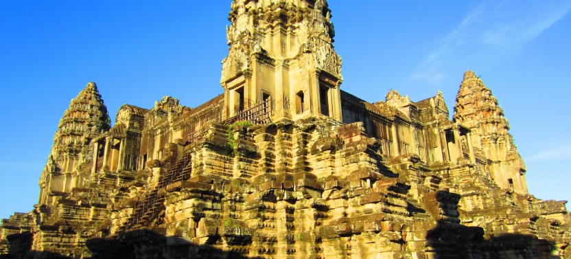Private Angkor Wat + Banteay Srei Day Tour
