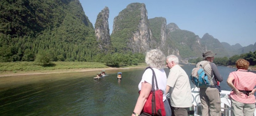 Private Guilin Li River Cruise And Yangshuo Day Tour