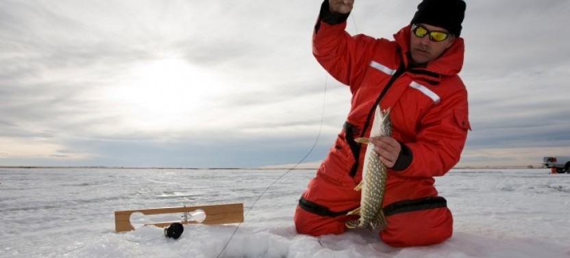 Arctic day with Ice Fishing And Floating Experience