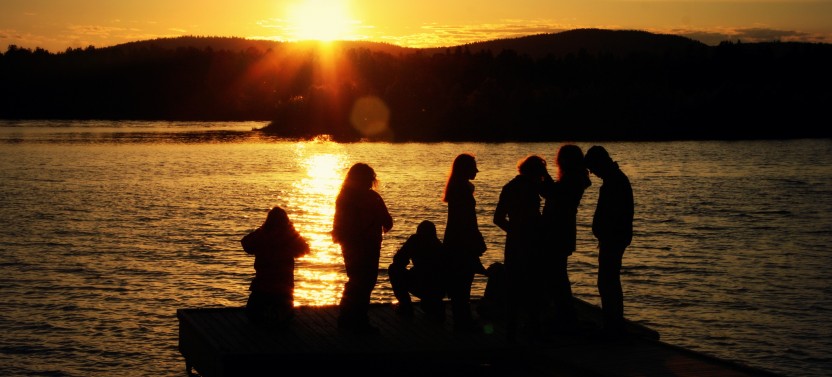 Lakeside Midnight Sun & Sauna In Summer