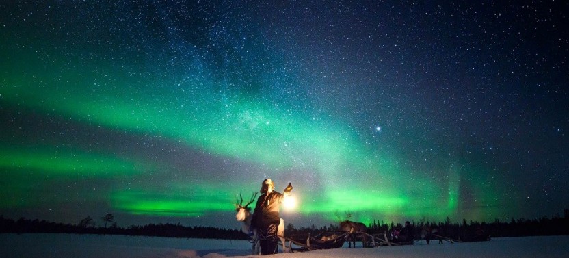 Searching the Northern Lights In a Reindeer Sleigh