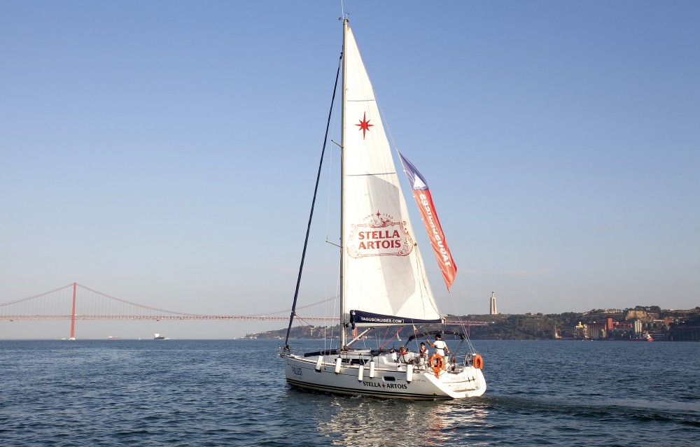 Small Group Sailing - Christ Tour