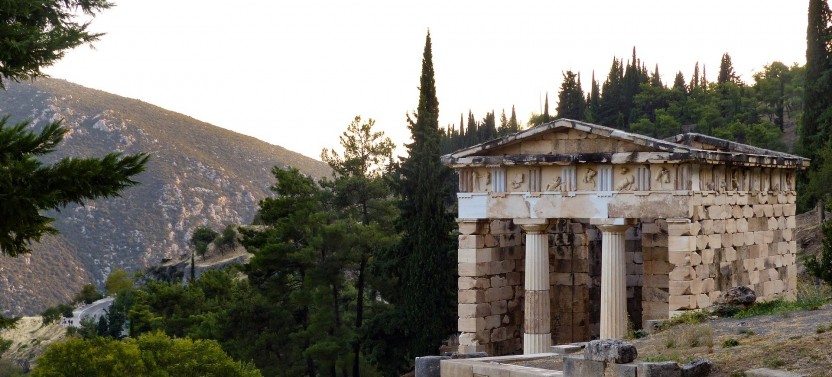 Private Tour of Delphi & Thermopylae from Athens